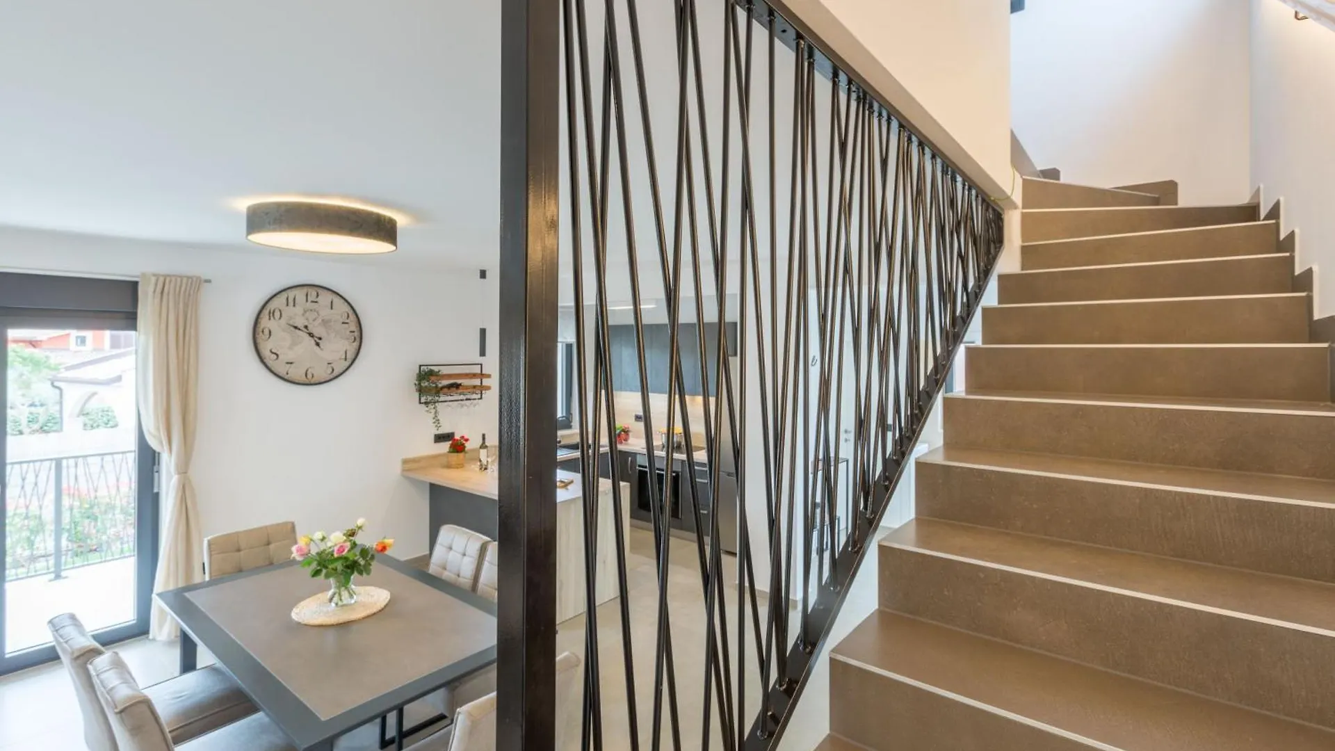 פורץ Moderne Villa Stefany Mit Pool Und Panoramablick
